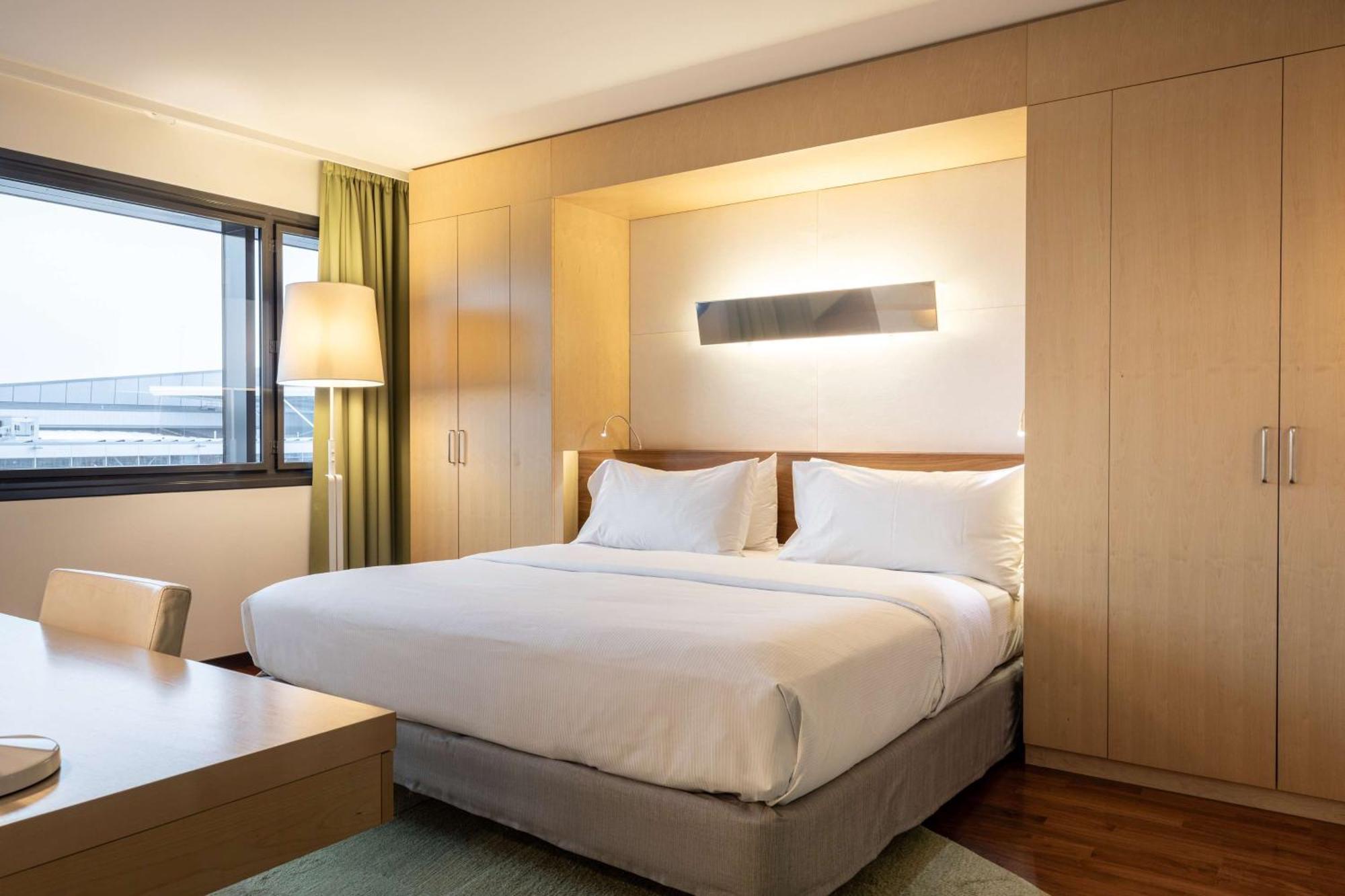 Hilton Helsinki Airport Hotel Vantaa Buitenkant foto