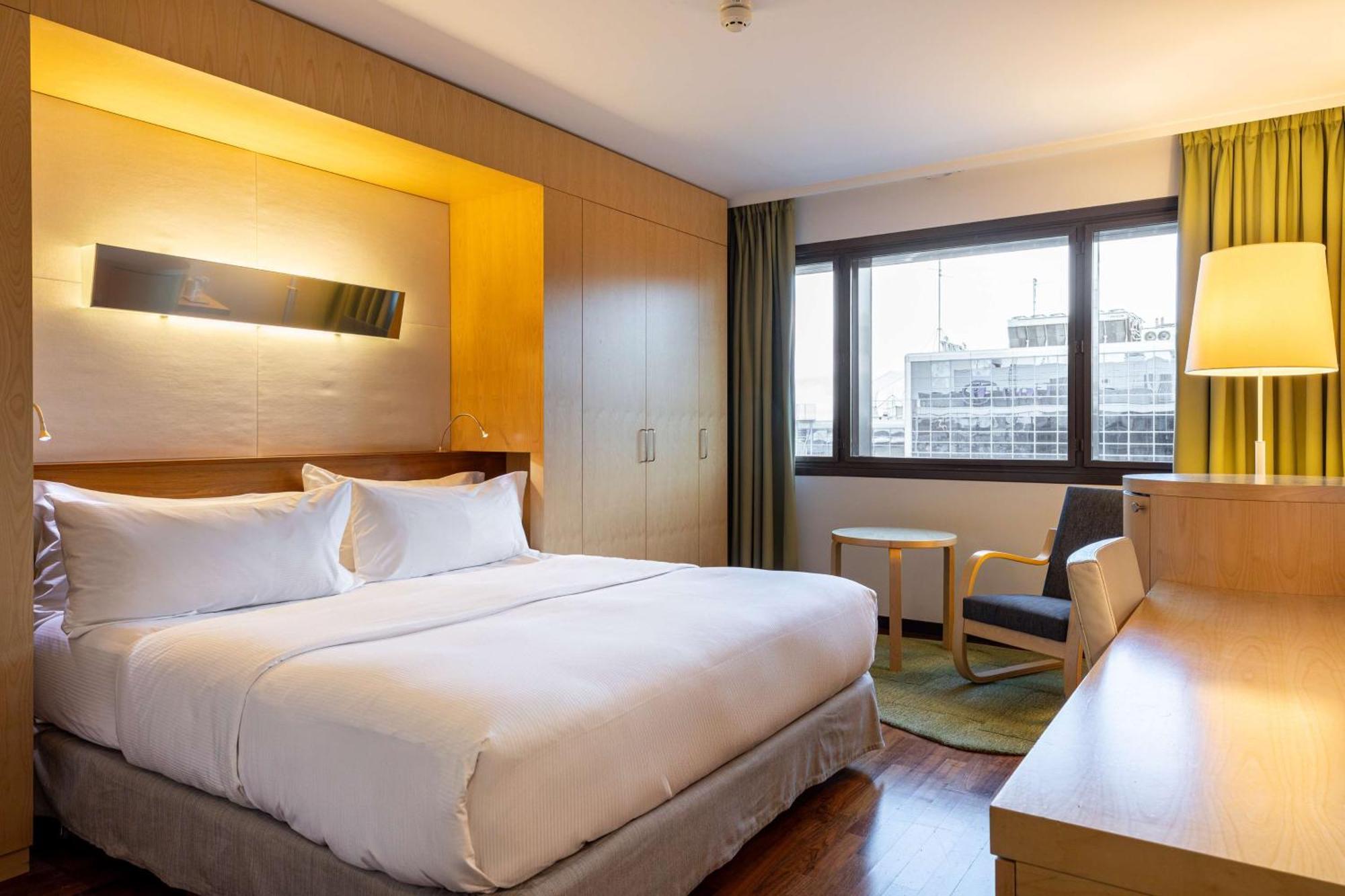 Hilton Helsinki Airport Hotel Vantaa Buitenkant foto